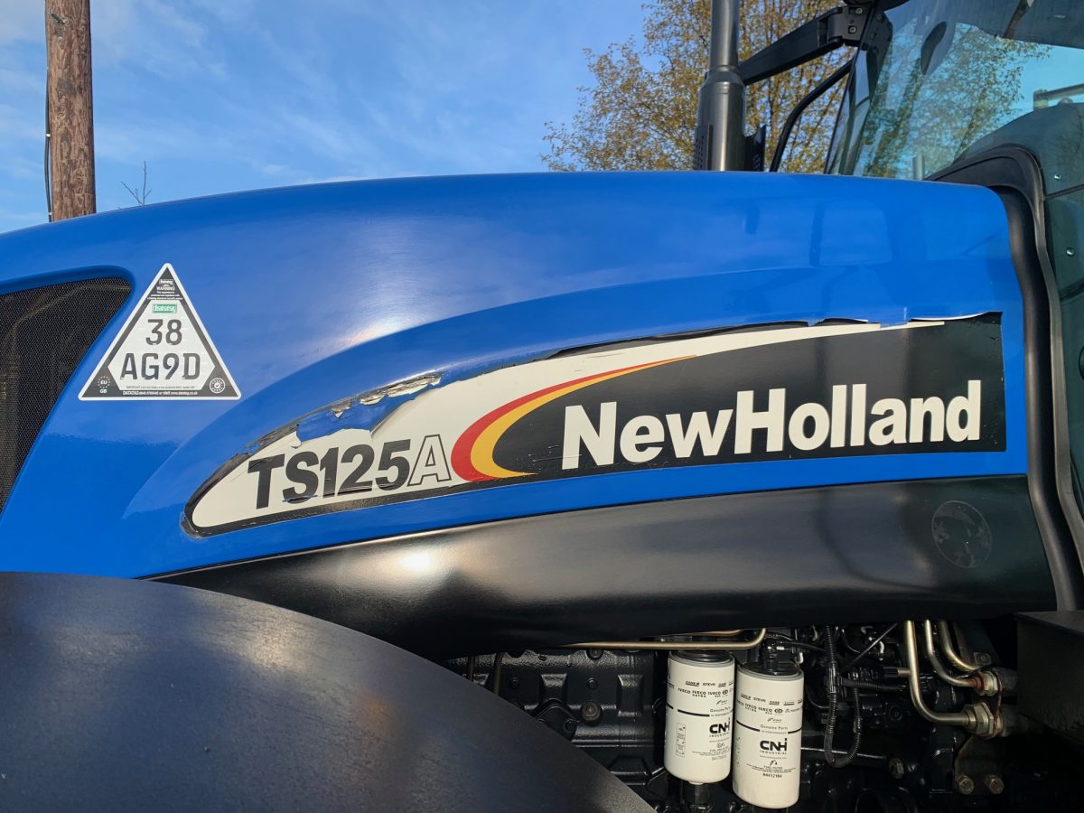 NEW HOLLAND TS125A *1 OWNER / 5429 HOURS* - G.M. Stephenson Ltd