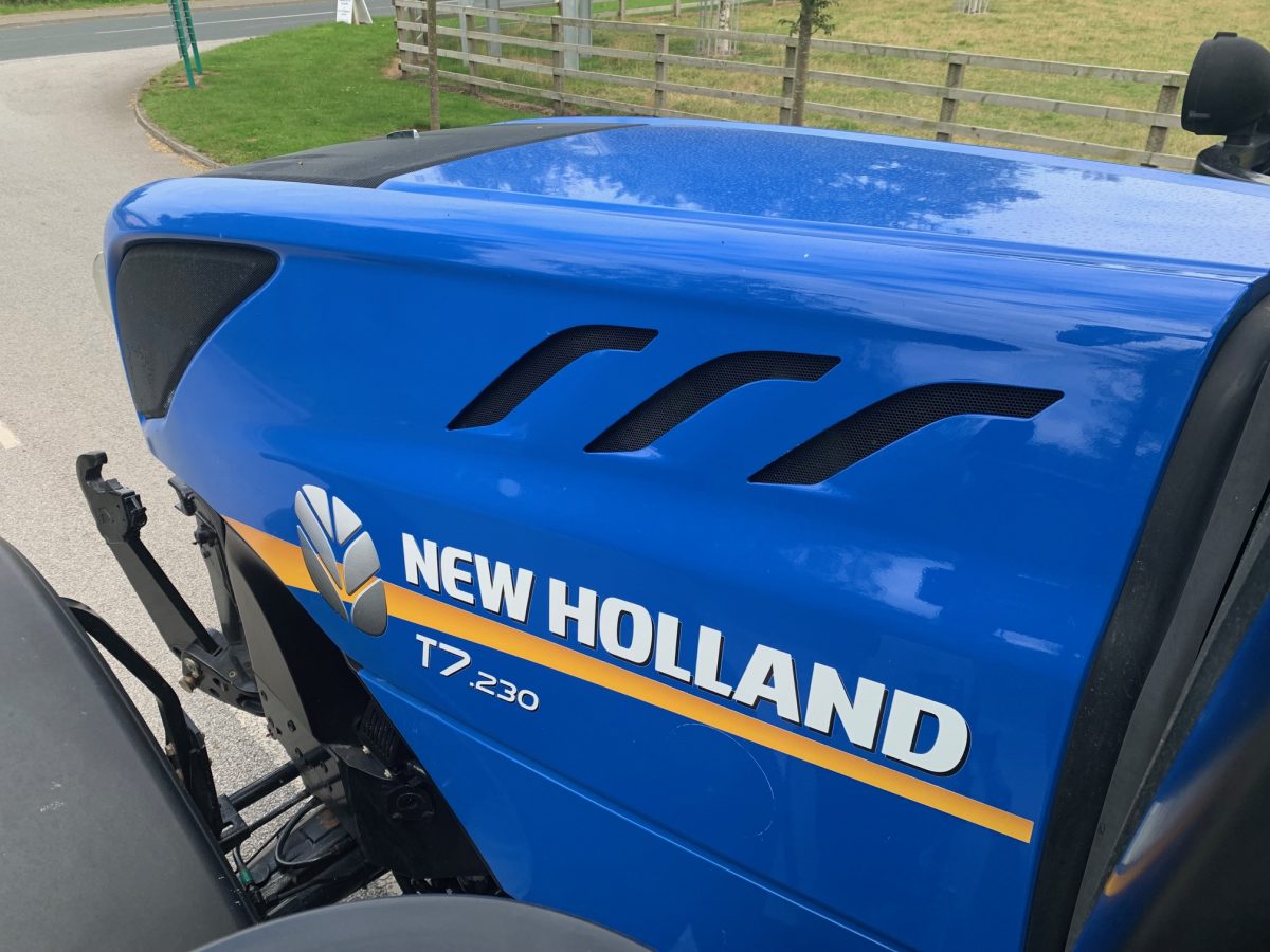 NEW HOLLAND T7.230 *50K/ AIR BRAKES* *ONLY 1518 HOURS* - G.M ...
